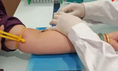 
        		00后男生0.6秒飞针采血惊呆患者！直言：听到他们说不疼，很有自豪感 ！	