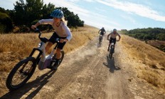 Rivian 杀入电动自行车：TM-B满电续航160公里、最高时速45公里