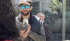 iPhone 17 Pro真机现身街头:外观大曝光