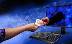 想玩又不想买票 女子伪造2000张游乐园门票 用不完还在网上卖