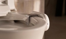 太癫了！科勒推出“马桶摄像头”，给粑粑拍照来判断用户肠道健康
