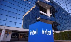 英特尔：Intel 10 / 7 制程产能紧张，AI PC 出货预期不变